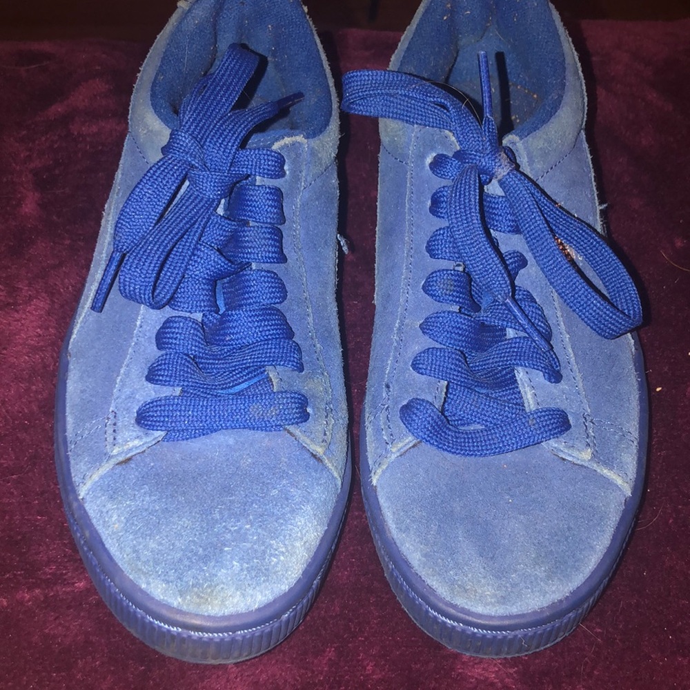 Blue puma suede shoes